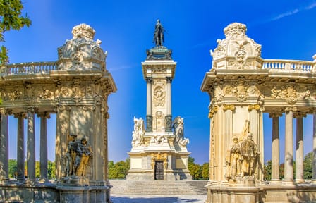 Private 13-Day Van Tour of Spain and Portugal from Madrid