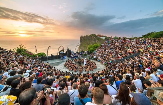 Private Tour: Full-Day Tanah Lot and Uluwatu Temples with Kecak Fire Dance Show
