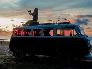 Sunset Picnic Tour at Tanah Lot Temple in Bali