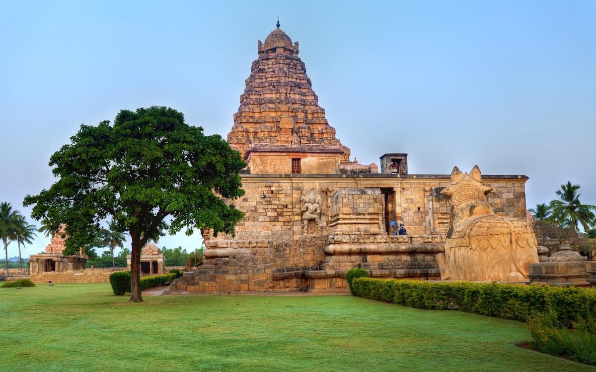Backwaters & Beyond: Exploring South India’s Temples
