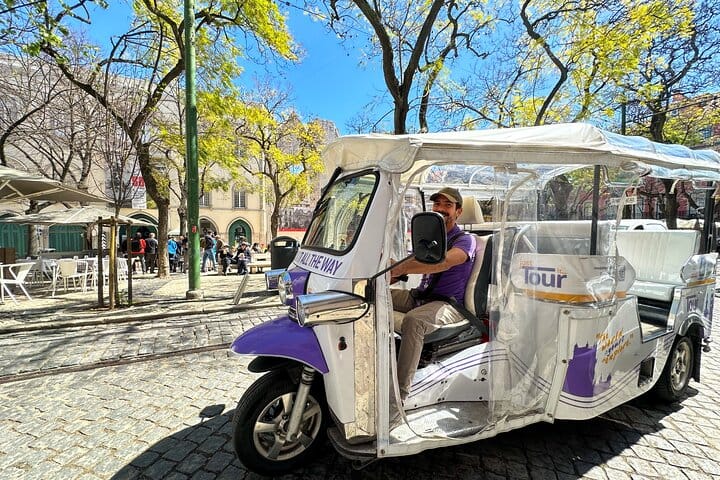 Lisbon Highlights in 2 Hours – Private Tuk Tuk Tour