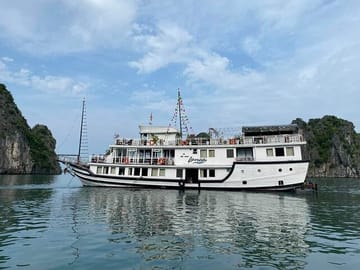 Renea Cruise - Boutique Overnight Cruise in Bai Tu Long Bay (2D1N )