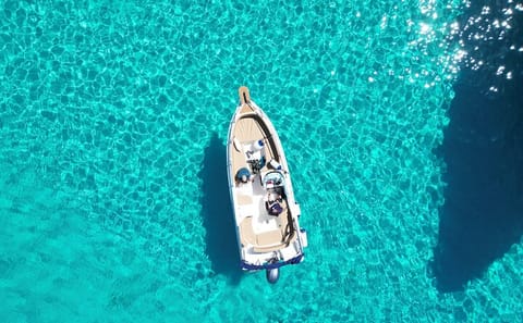 Private Full-Day Boat Tour to Blue Lagoon and Gozo
