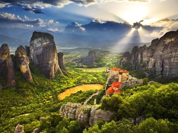 Private 2-Day Tour of Delphi and Meteora from Athens