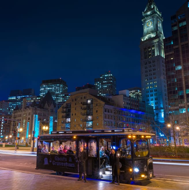Old Town Trolley Boston - Ghosts & Gravestones