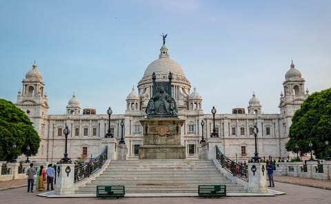 Kolkata to Bhubaneswar Cultural and Beach Tour