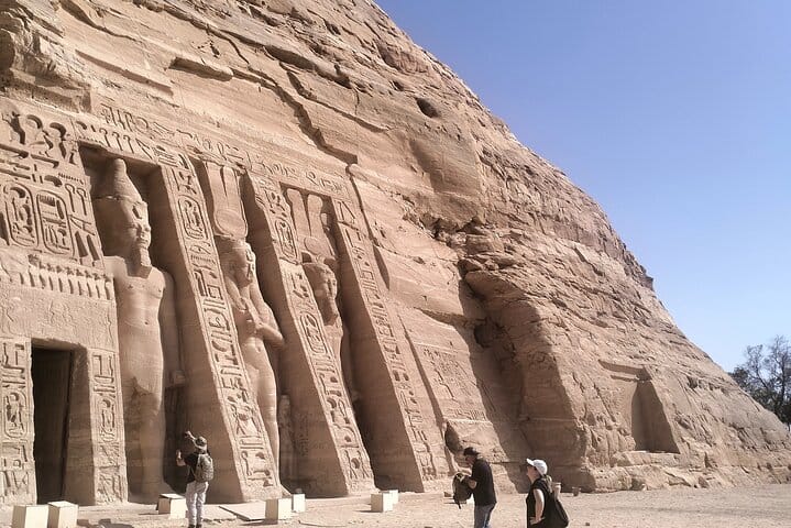 Abu simbel temples