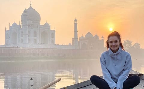From Delhi: Sameday Taj Mahal Agra and Fatehpur Sikri Tour