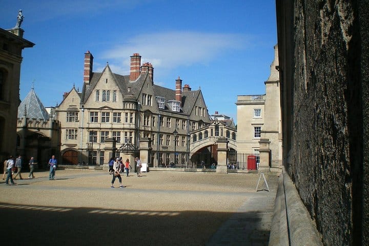 Royal Windsor, Oxford & Cotswold Private Tour  6
