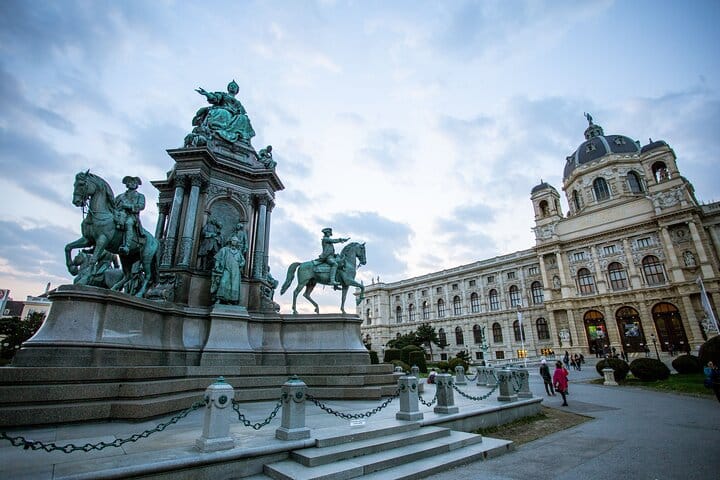 4 Hours Vienna Private Tour with Hotel Pickup and Drop Off 3