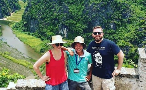 Ninh Binh 2-Day Cultural and Nature Tour with Boat Trips