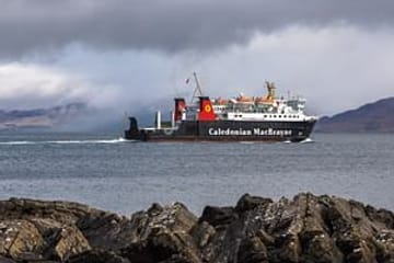 5-Day Adventure Tour of Isle of Skye and Loch Ness from Edinburgh