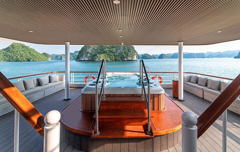 IRIS CRUISE – 5 Star Day Cruise – Halong Bay 1 Day – JACUZZI POOL