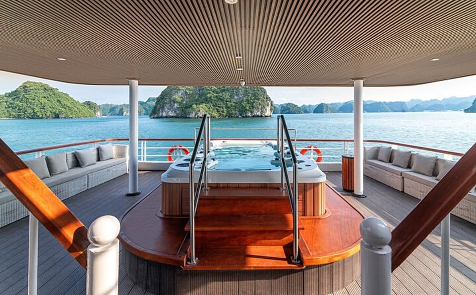 Luxury Day Cruise with Jacuzzi Pool in Halong Bay