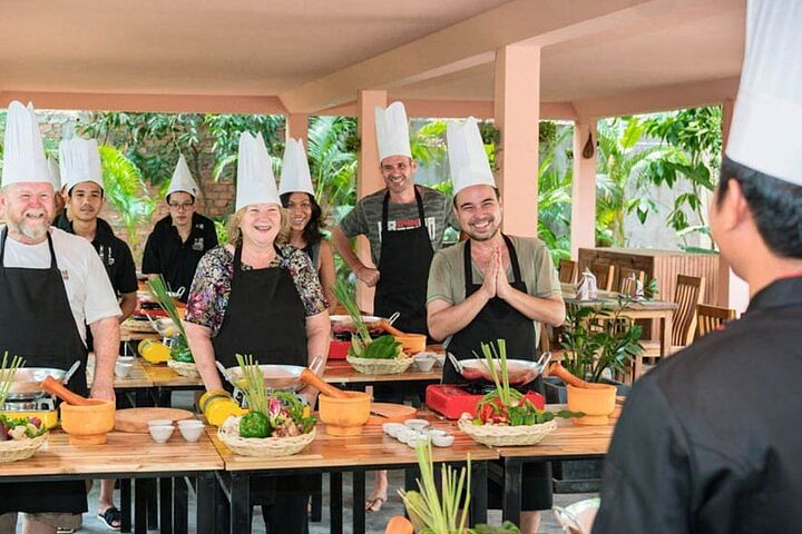 Private Cooking Class & Floating Village Tour at Tonle Sap, Cambodia