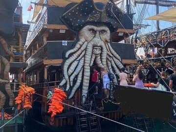 Alanya Pirate Boat Tour with Lunch and Foam Party