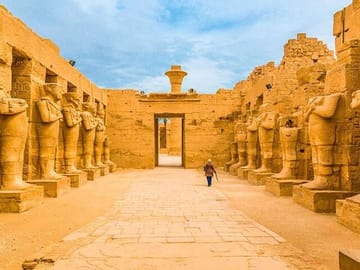 Luxor Valley of the Queens Day Tour from Hurghada by Bus