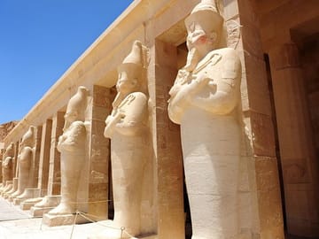Hurghada Luxor Valley Of The Queens Day Tour by Bus