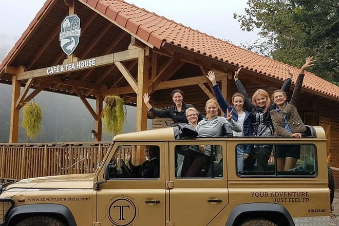 Cristo Rei & Arieiro Peak Half day Tour in Open Roof 4x4 10