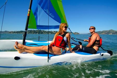 Par-05 : Sail on a Catamaran - Discover Paracas Bay