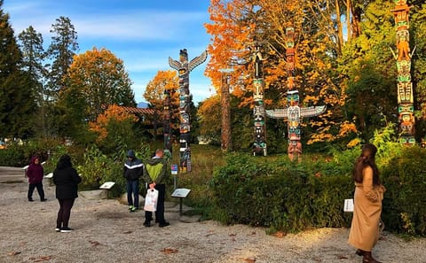 Private Vancouver Tour with Lookout and Horse Carriage Ride