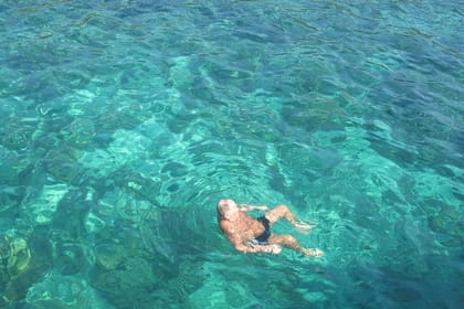 A full Day Haa & Rok islands from Koh Lanta( By Speed Boat)