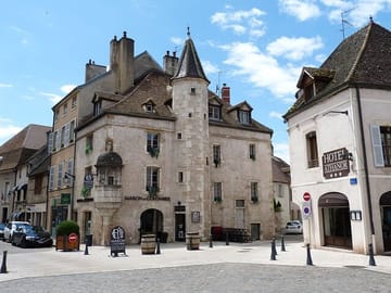 Beaune – Historic Guided Walking Tour