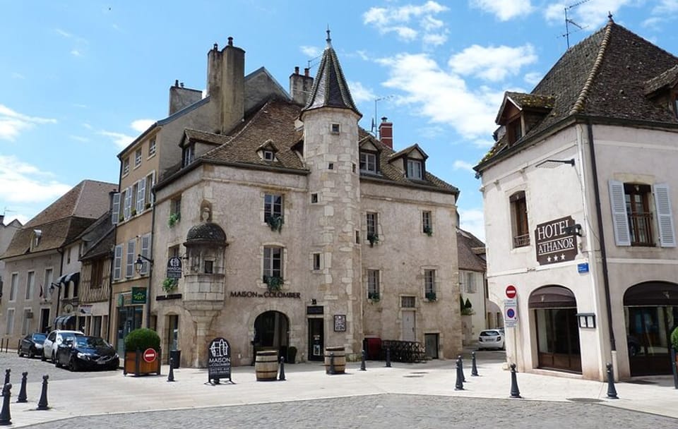 Historic Walking Tour of Beaune in Côte-d'Or, France