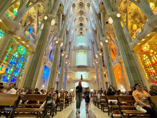 Sagrada Família Semi-Private Tour with Fast Entry