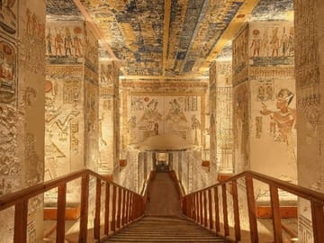 Luxor: Sound and Light Show at Karnak Temple with Transfers