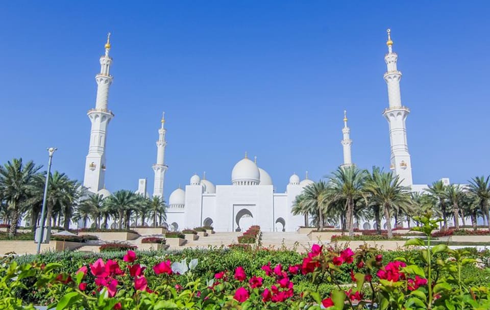 Abu Dhabi Full-Day Cultural Sightseeing Tour from Dubai