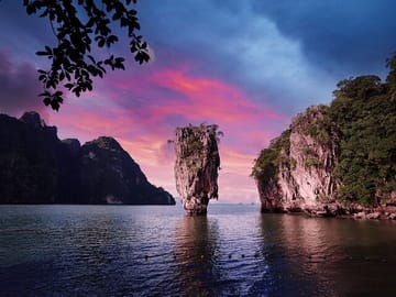 James Bond Twilight Sea Canoe and Glowing Plankton from Khaolak