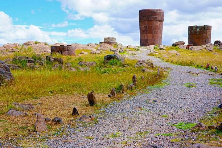 Walk around the Sillustani peninsula to explore the area and enjoy the natural beauty of the high plateau.
