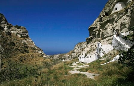 Private Cultural Tour of Vothonas and Santorini's Hidden Gems