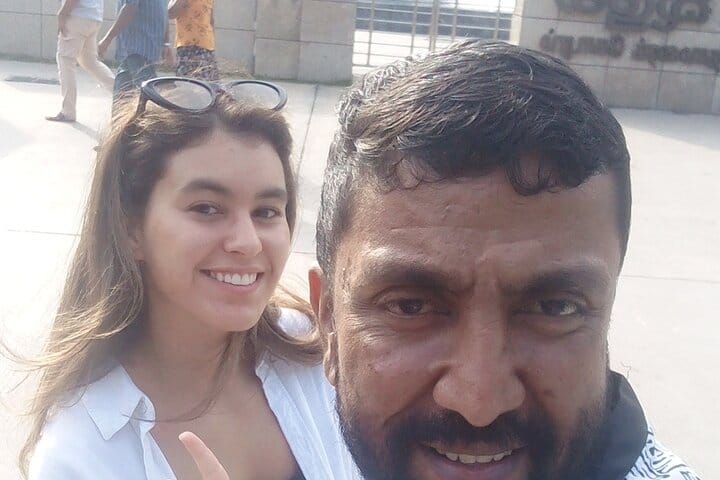 Tuk Tuk city tour is very cheap in colombo( All inclusive tour)