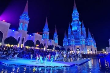 Land of Legends Night Show with Round Transfer from Alanya