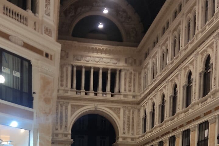 Naples Heritage & Flavors: Walking Tour & Gourmet Lunch & Wine 7