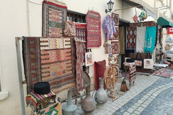 Old_City_Tour VLA tourism_vlatourism_vlatravel_Shoppingtour_baku