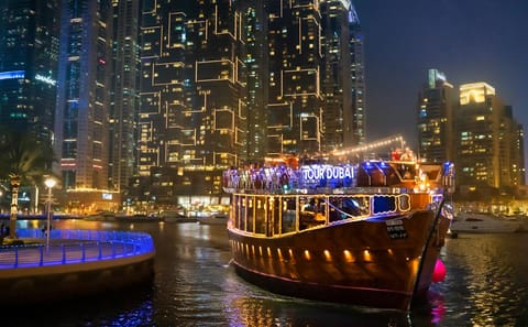 Dubai House of Hype Tour and Marina Dhow Dinner Cruise