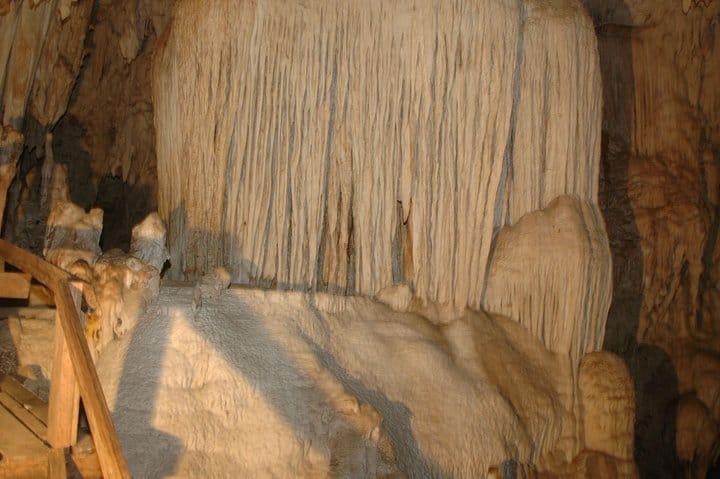 Tham Lod Cave & Pre-Historical Tomb & Bamboo Bridge 10