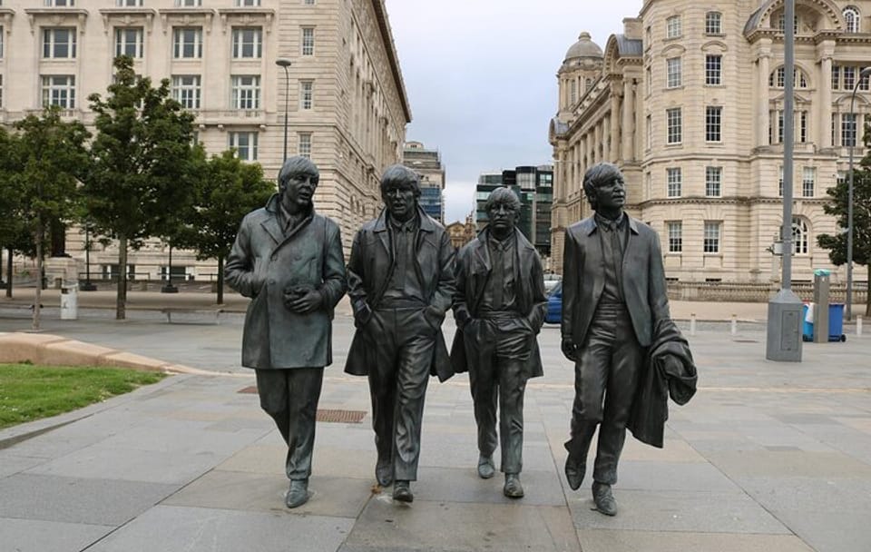 Liverpool 3-Hour City Orientation Tour with Beatles Museum Entry