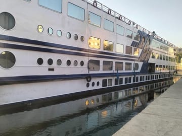 Cruise ship
