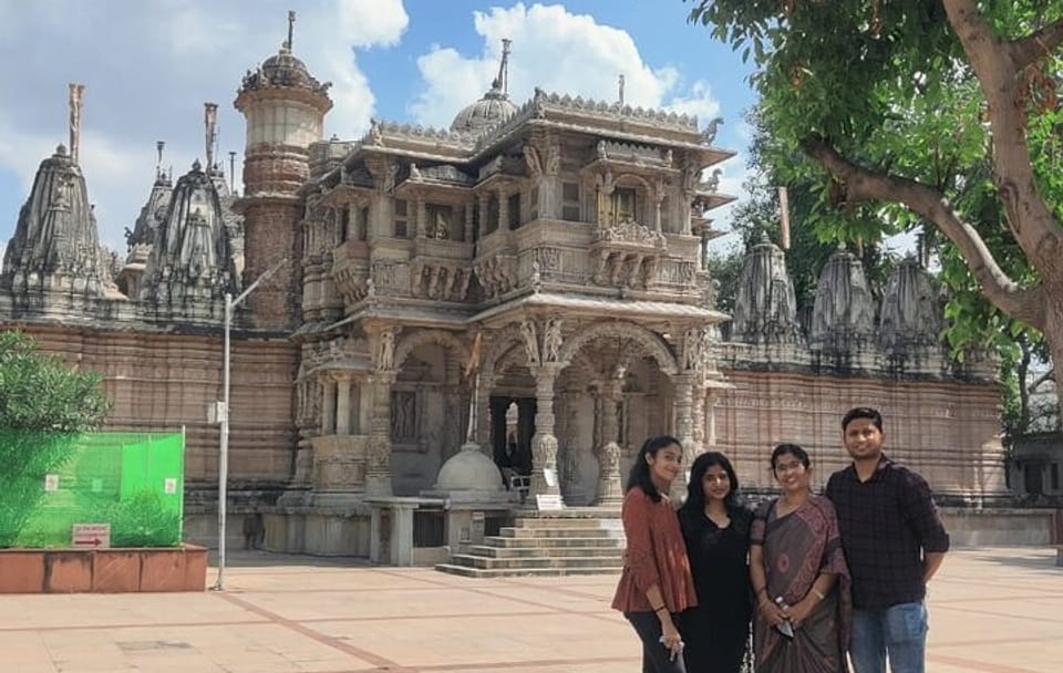 Gujarat Historic Sites and Wildlife Safari Tour