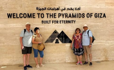 Giza Pyramids, Saqqara & Memphis Day Tour