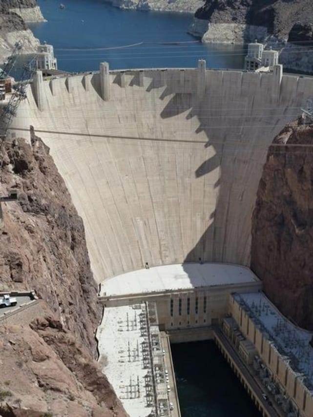 We even got to stop a the Dam for a quick picture