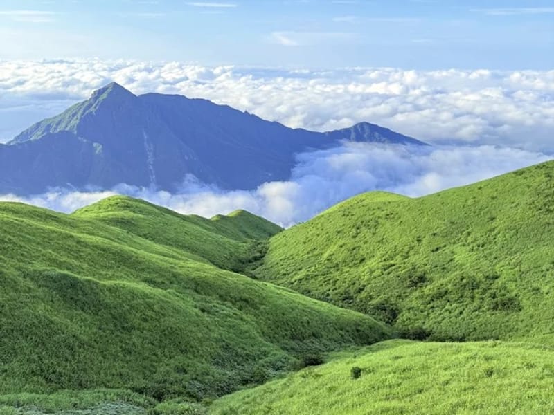 Day Tour to Wugong Mountain Hiking from Pingxiang