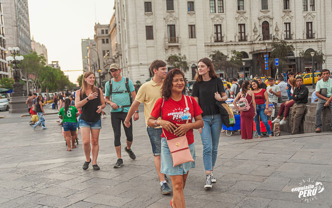 Street Food, Market and Old Eateries Tour 7