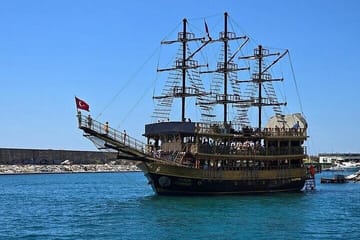 Alanya Pirate Boat Trip with Lunch And Free Soft Drinks