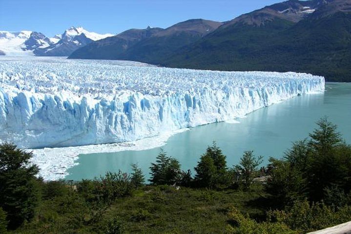 El Calafate Tour: Discover Perito Moreno Glacier & Explore Los Glaciares