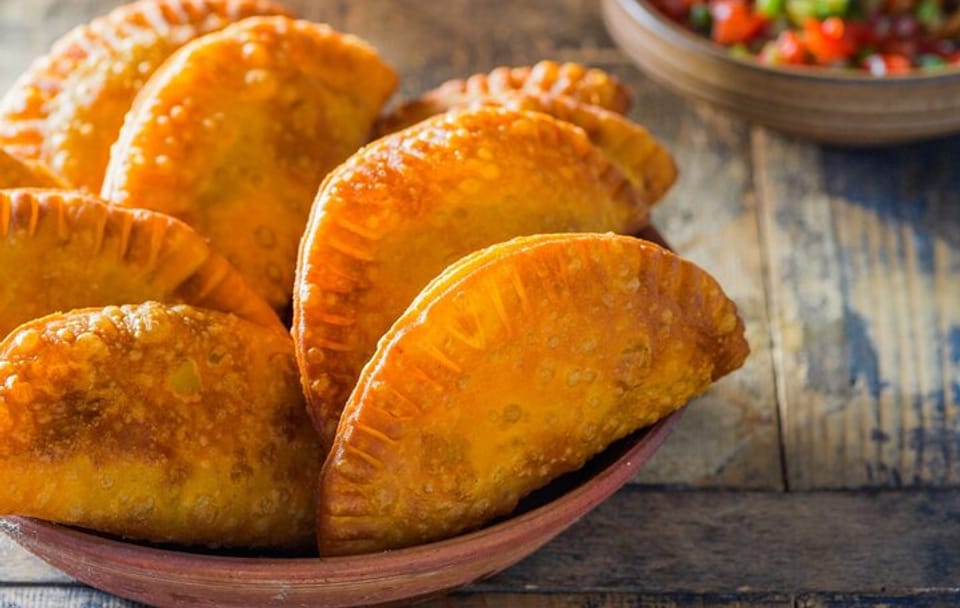 BEST PRICE! STREET FOOD & CITY TOUR with LOCAL PROFESSIONAL GUIDE